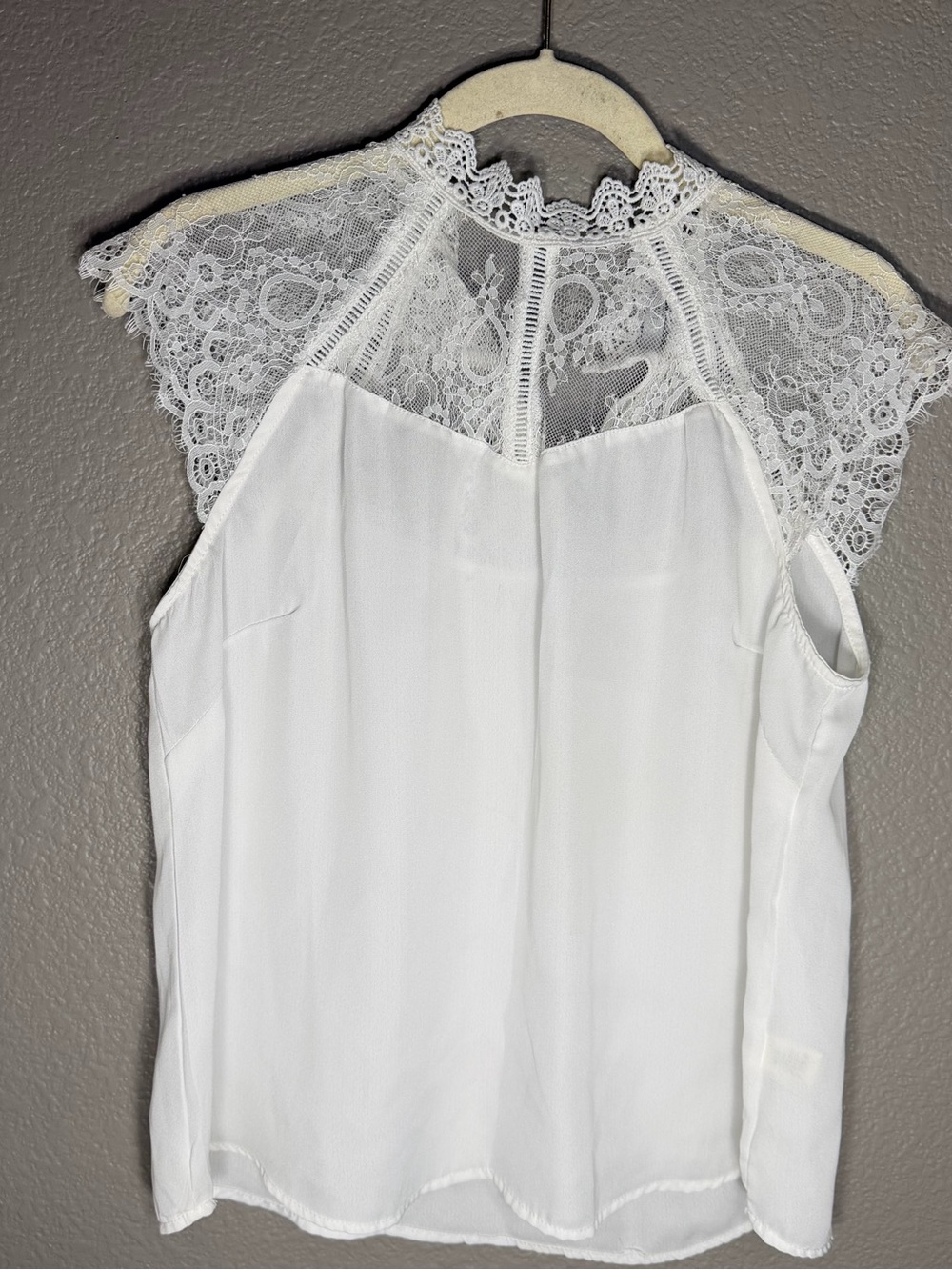 iris White Lace High-Neck Camisole Top